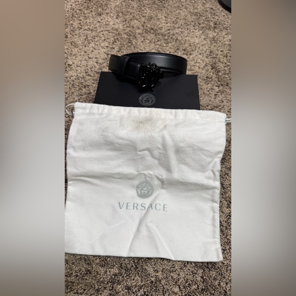 Versace Women’s Black Belt with Black Medusa Buckle Great Condition - Picture 15 of 16